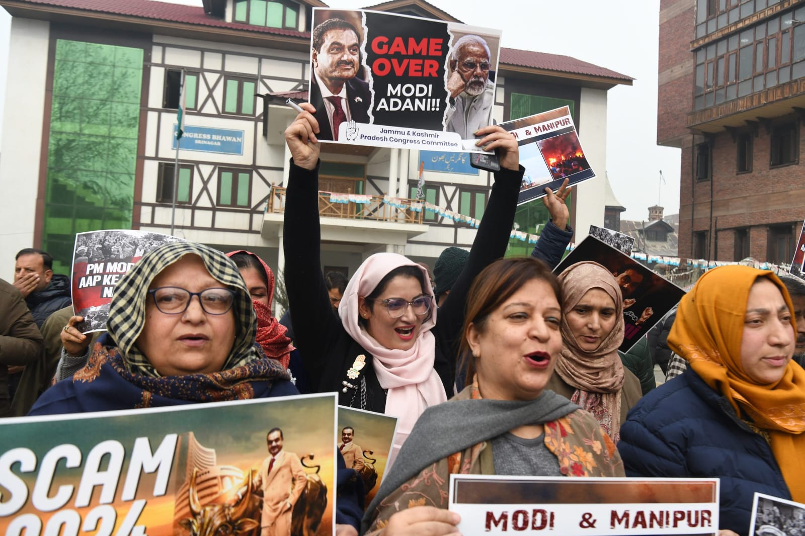 Police foil Congress march to Raj Bhavan seeking Adani’s arrest in Srinagar