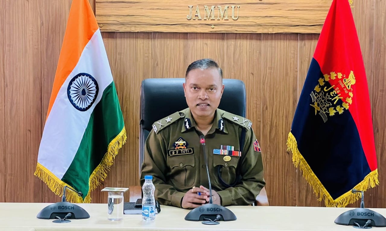 IGP Jammu calls for heightened vigilance, proactive measures to counter potential security threats